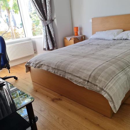 Daniari Guest Rooms Erith Exterior foto