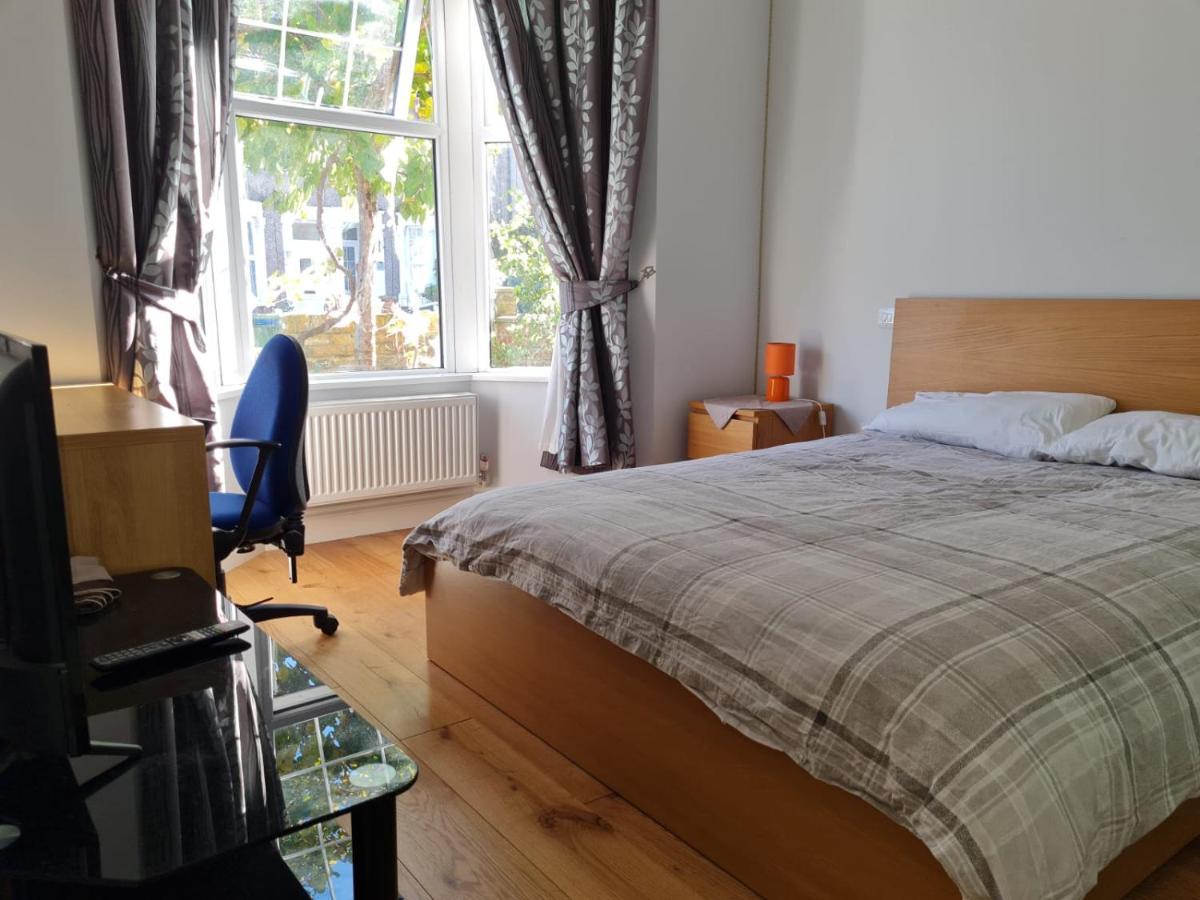 Daniari Guest Rooms Erith Exterior foto