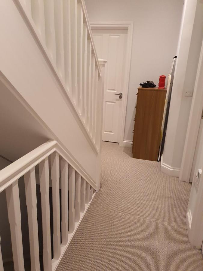 Daniari Guest Rooms Erith Exterior foto